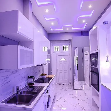 Luxury Ambiance Residency 4Br-2Ba דירה