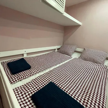 Luxury Ambiance Residency 4Br-2Ba בודפשט