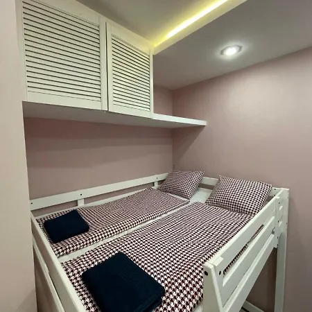 Luxury Ambiance Residency 4Br-2Ba بودابست