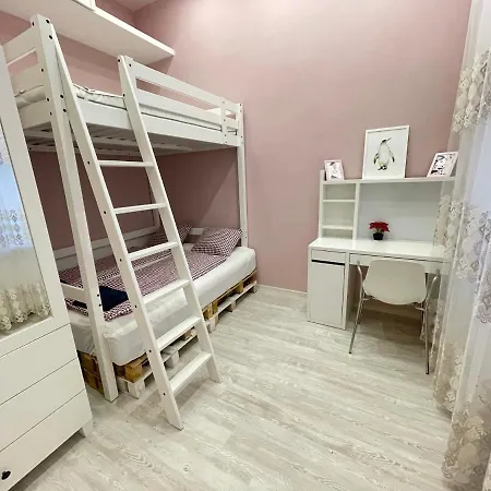 Luxury Ambiance Residency 4Br-2Ba شقة بودابست