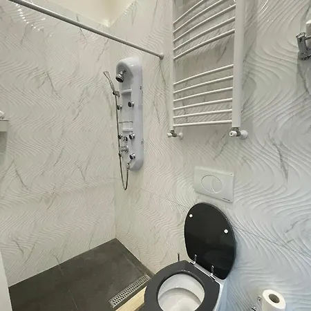 Appartamento Luxury Ambiance Residency 4Br-2Ba Budapest